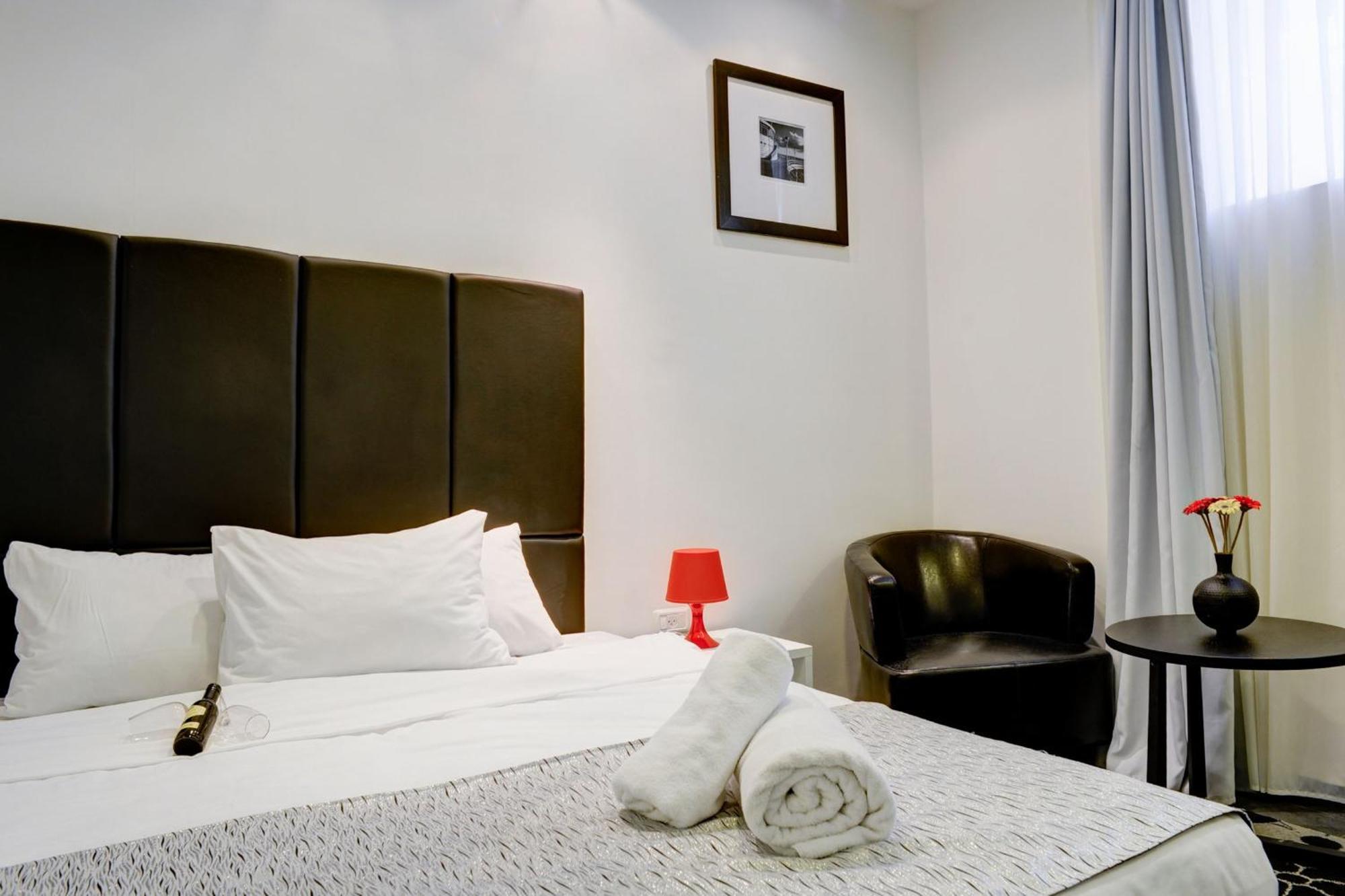 Geula Suites By Raphael Hotels 텔아비브 객실 사진