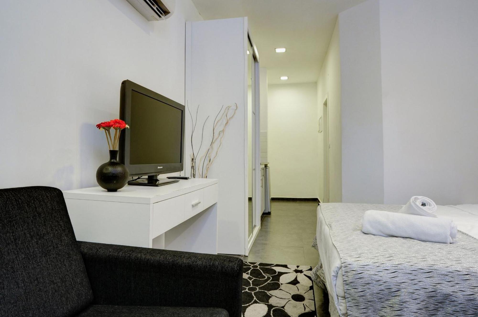Geula Suites By Raphael Hotels 텔아비브 객실 사진